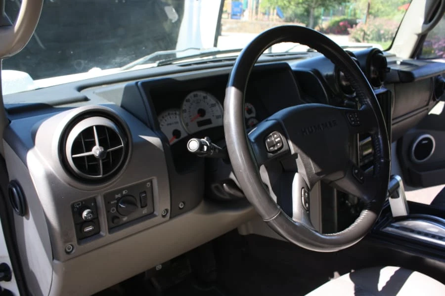 2003 Hummer Hummer H2 - Image 4 of 10
