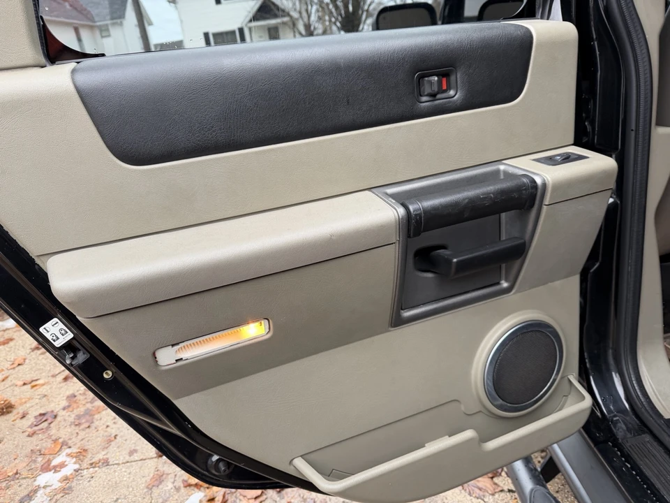 2003 Hummer Hummer H2 - Image 11 of 17