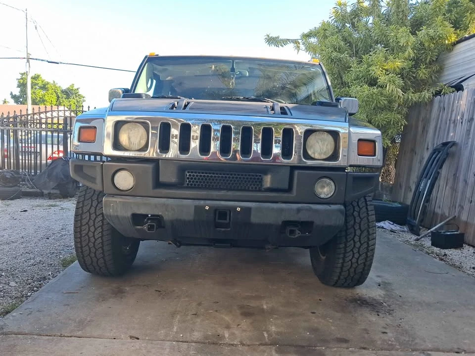 2003 Hummer Hummer H2 - Image 2 of 12