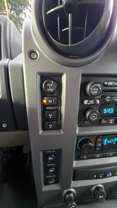 2003 Hummer Hummer H2 - Image 9 of 13