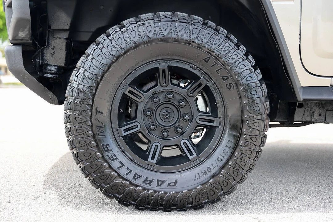 2003 Hummer Hummer H2 - Image 29 of 31