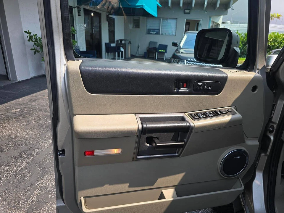 2003 Hummer Hummer H2 - Image 18 of 31