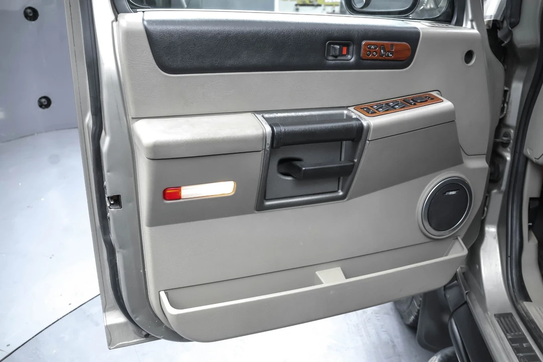 2003 Hummer Hummer H2 - Image 8 of 12