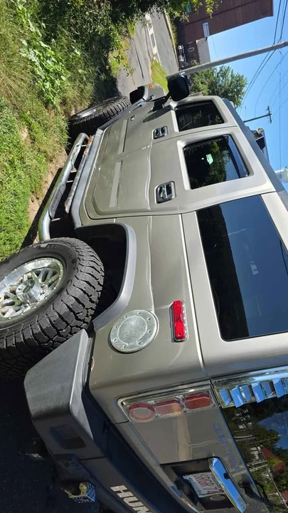 2003 Hummer Hummer H2 - Image 2 of 8