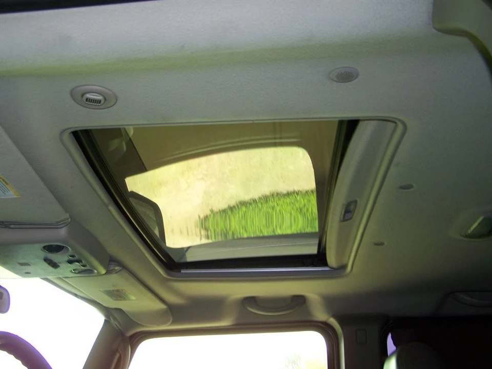 2003 Hummer Hummer H2 - Image 13 of 31
