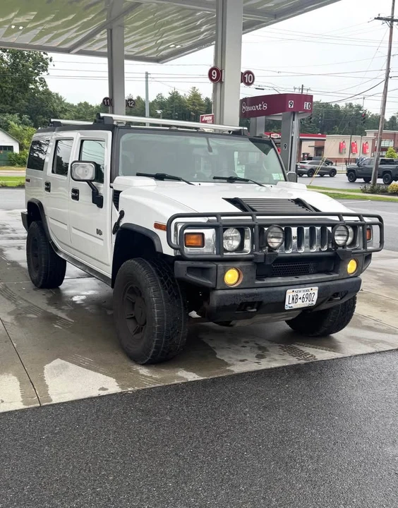 2003 Hummer Hummer H2 - Image 2 of 4