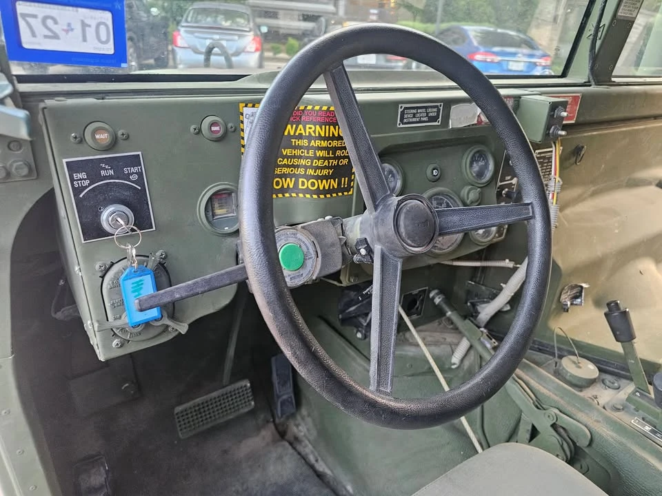 2003 Hummer HMMWV - Image 18 of 19