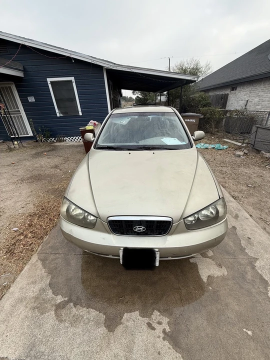 2003 Hyundai Elantra - Image 2 of 5