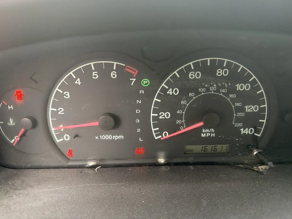 2003 Hyundai Elantra - Image 5 of 5