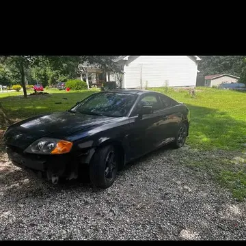 2003 Hyundai Tiburon GS Hatchback Coupe 2D