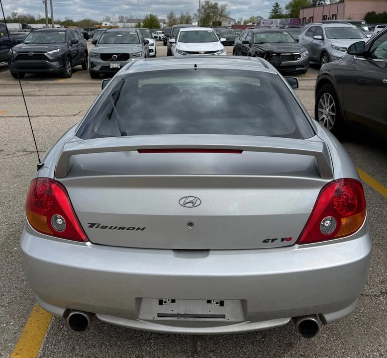 2003 Hyundai Tiburon - Image 11 of 11