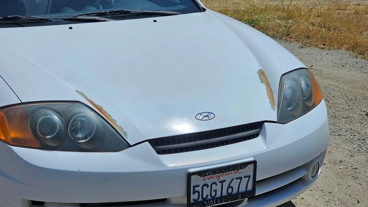2003 Hyundai Tiburon - Image 24 of 26