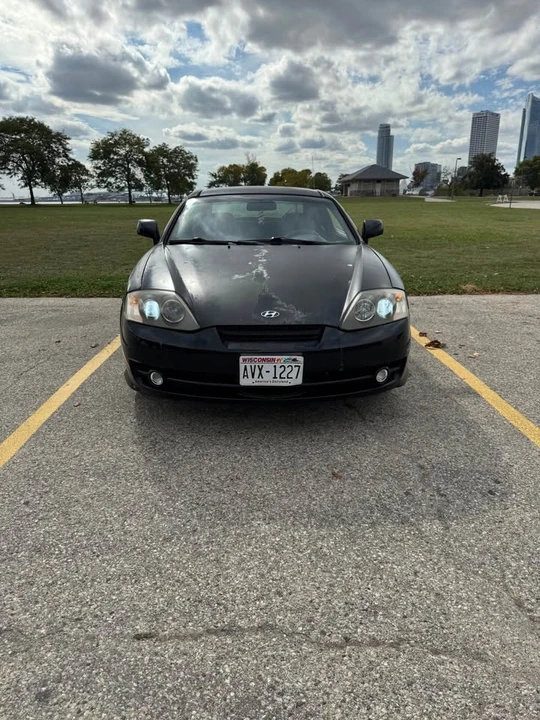 2003 Hyundai Tiburon - Image 4 of 15