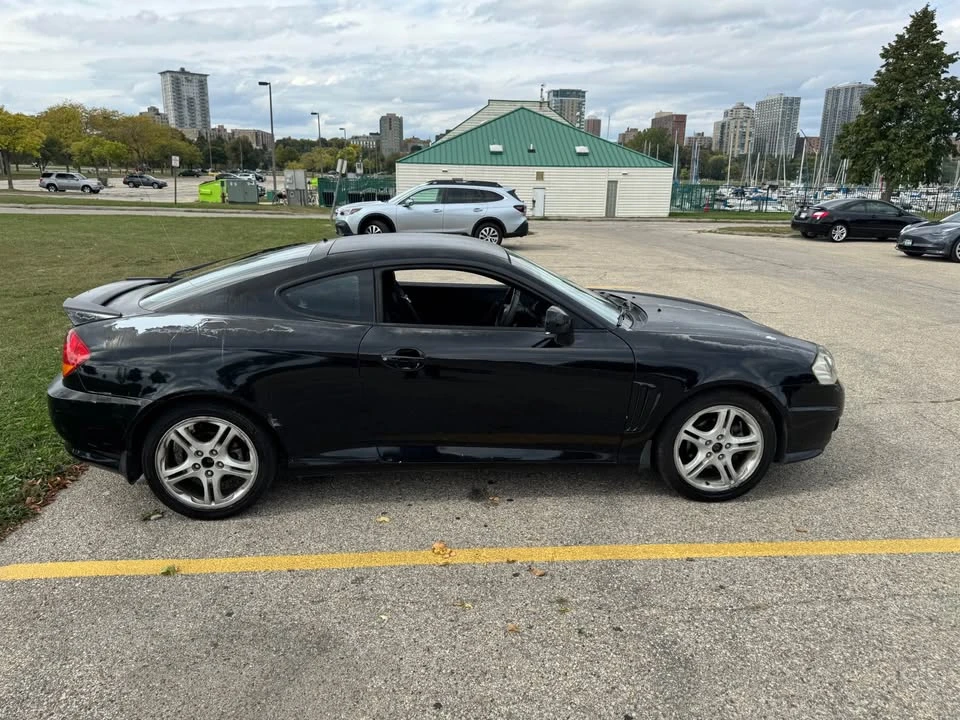 2003 Hyundai Tiburon - Image 6 of 15