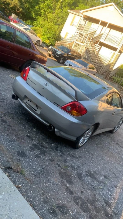 2003 Hyundai Tiburon - Image 4 of 6