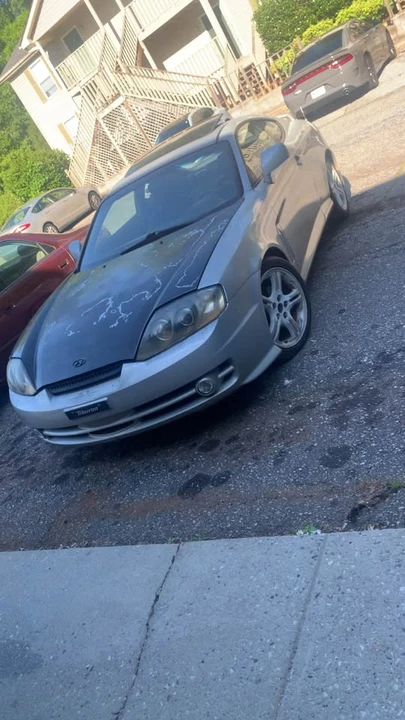 2003 Hyundai Tiburon - Image 6 of 6