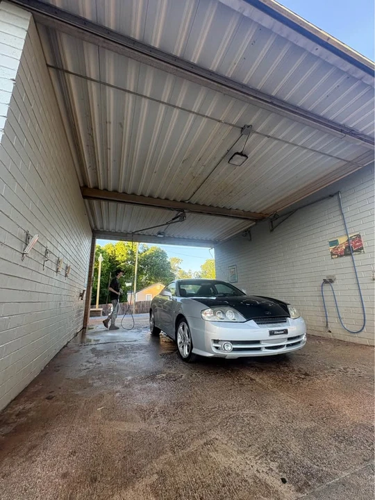 2003 Hyundai Tiburon - Image 5 of 6