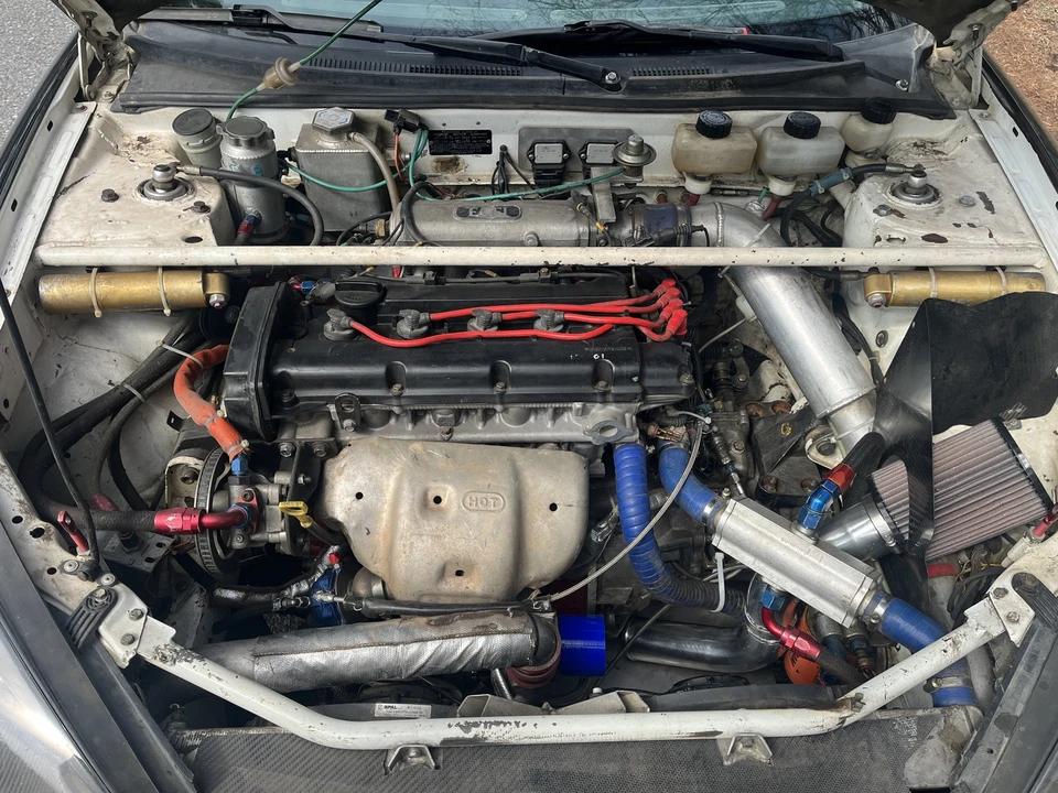 2003 Hyundai Tiburon - Image 16 of 23