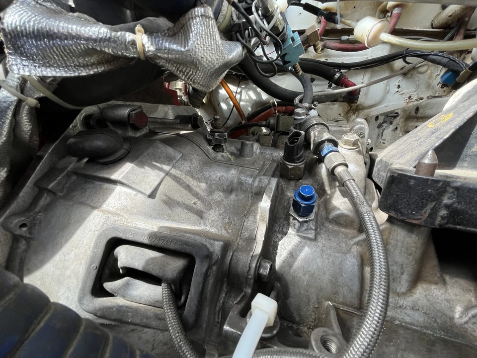 2003 Hyundai Tiburon - Image 17 of 23