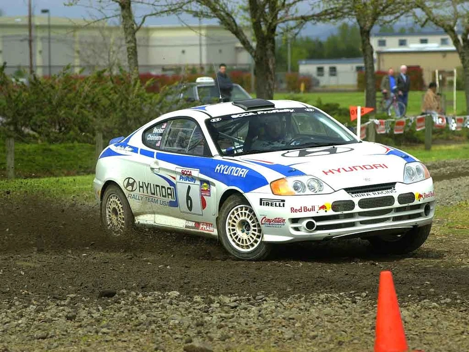 2003 Hyundai Tiburon - Image 22 of 23