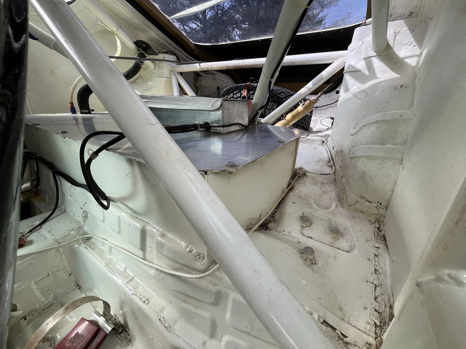 2003 Hyundai Tiburon - Image 15 of 23