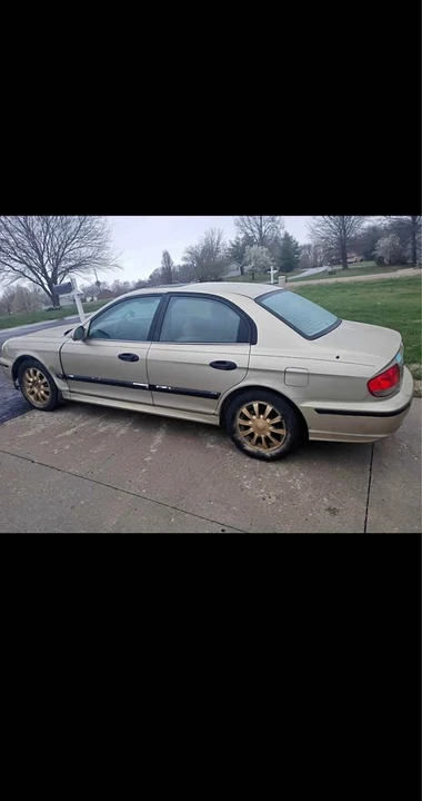 2003 Hyundai Sonata - Image 2 of 7