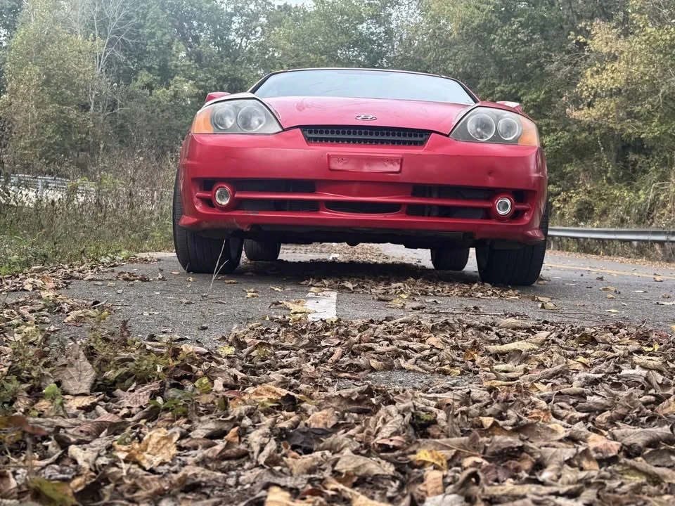 2003 Hyundai Tiburon - Image 2 of 4