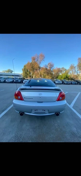 2003 Hyundai Tiburon - Image 3 of 12