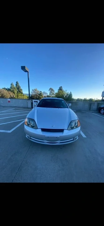 2003 Hyundai Tiburon - Image 7 of 12