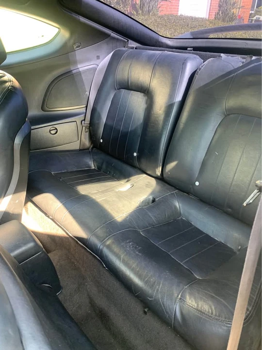 2003 Hyundai Tiburon - Image 10 of 11
