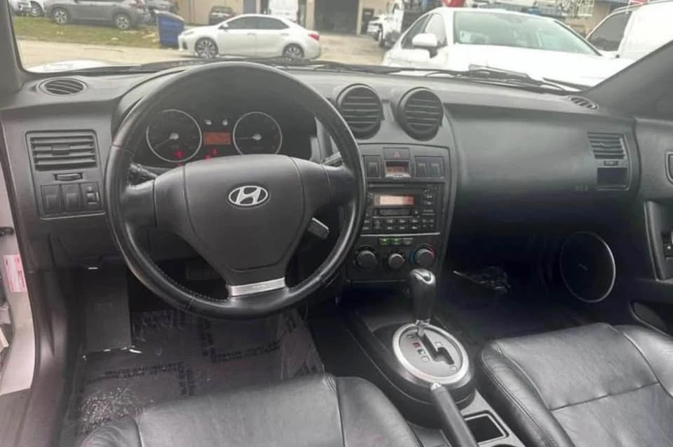 2003 Hyundai Tiburon - Image 6 of 6