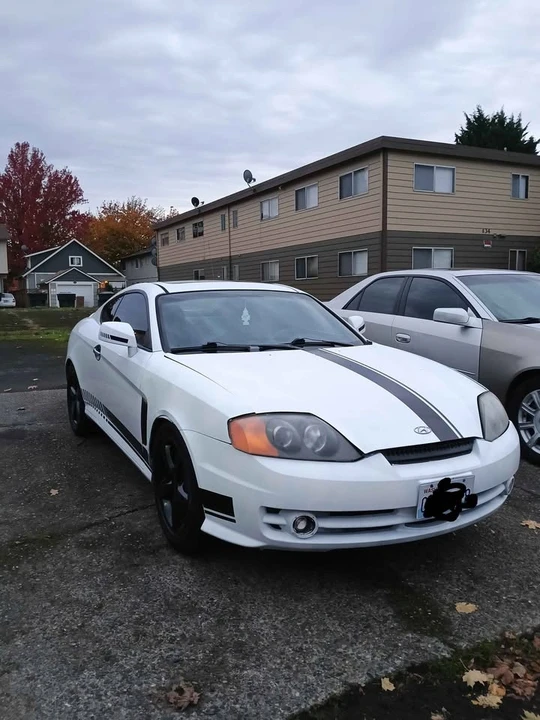2003 Hyundai Tiburon - Image 4 of 15