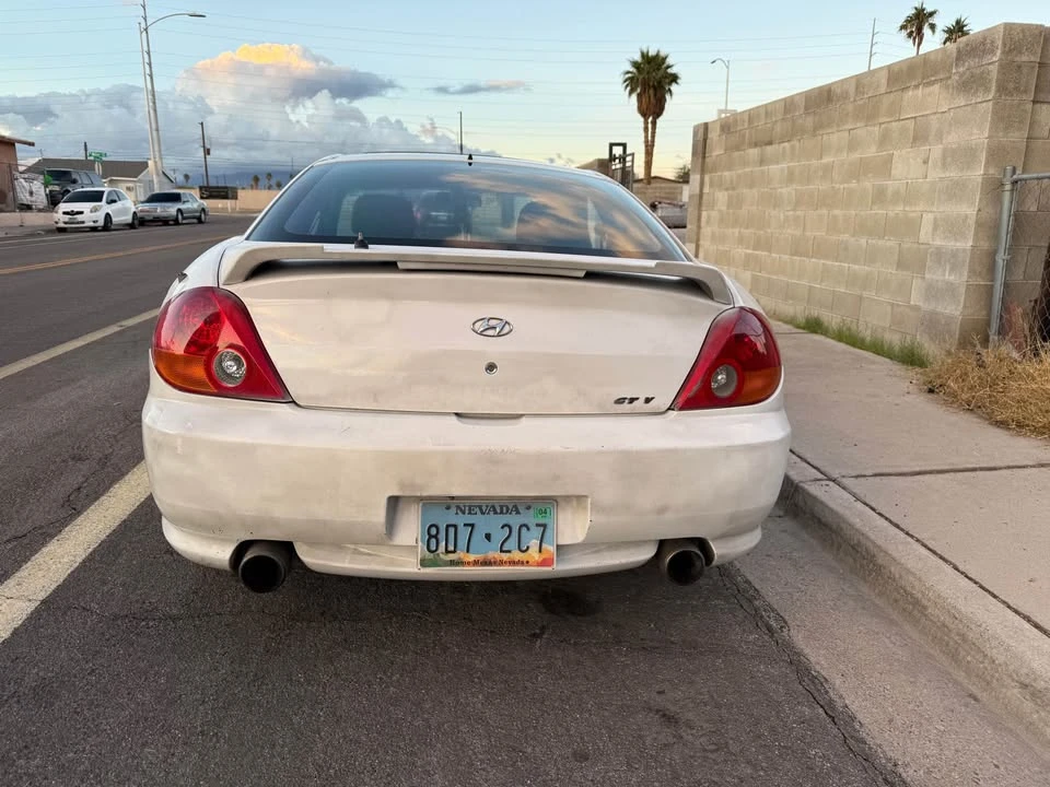 2003 Hyundai Tiburon - Image 4 of 7