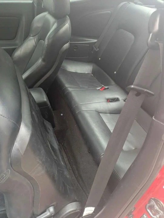 2003 Hyundai Tiburon - Image 10 of 11