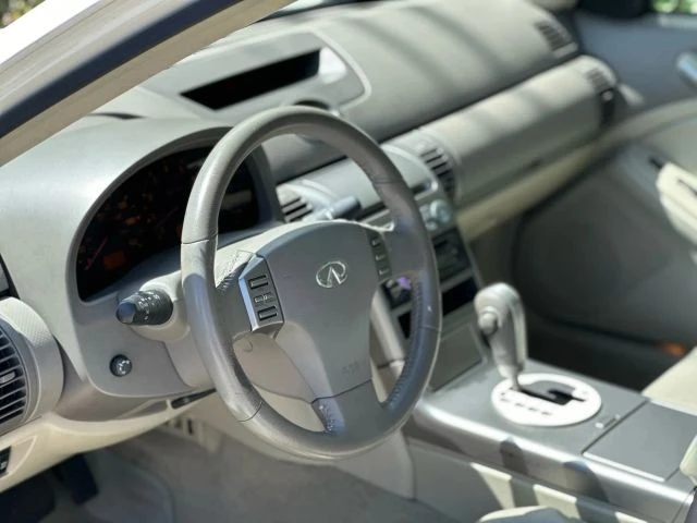 2003 Infiniti G35 3rd Gen - Image 11 of 18