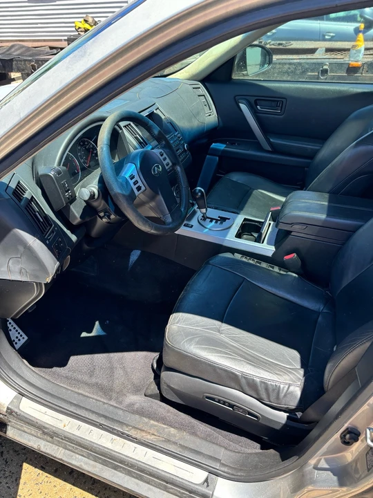 2003 Infiniti FX 1st Gen - Image 12 of 13