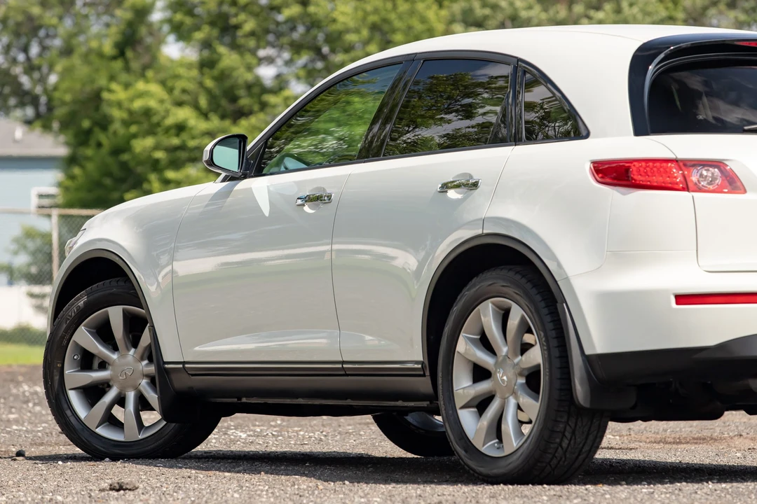 2003 Infiniti FX 1st Gen - Image 24 of 31