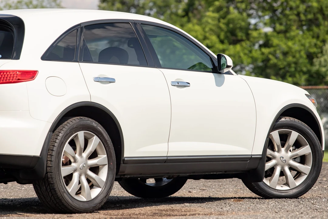 2003 Infiniti FX 1st Gen - Image 27 of 31