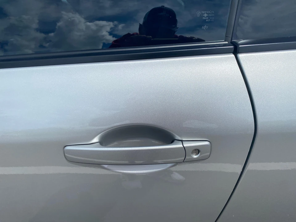 2003 Infiniti G35 3rd Gen - Image 16 of 31