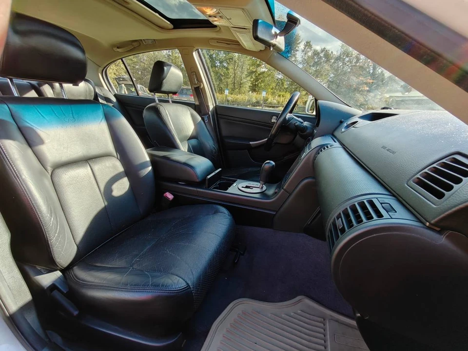 2003 Infiniti G35 3rd Gen - Image 16 of 20