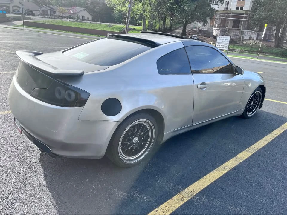 2003 Infiniti G35 3rd Gen - Image 2 of 4