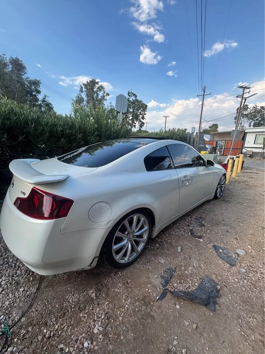2003 Infiniti G35 3rd Gen - Image 2 of 3