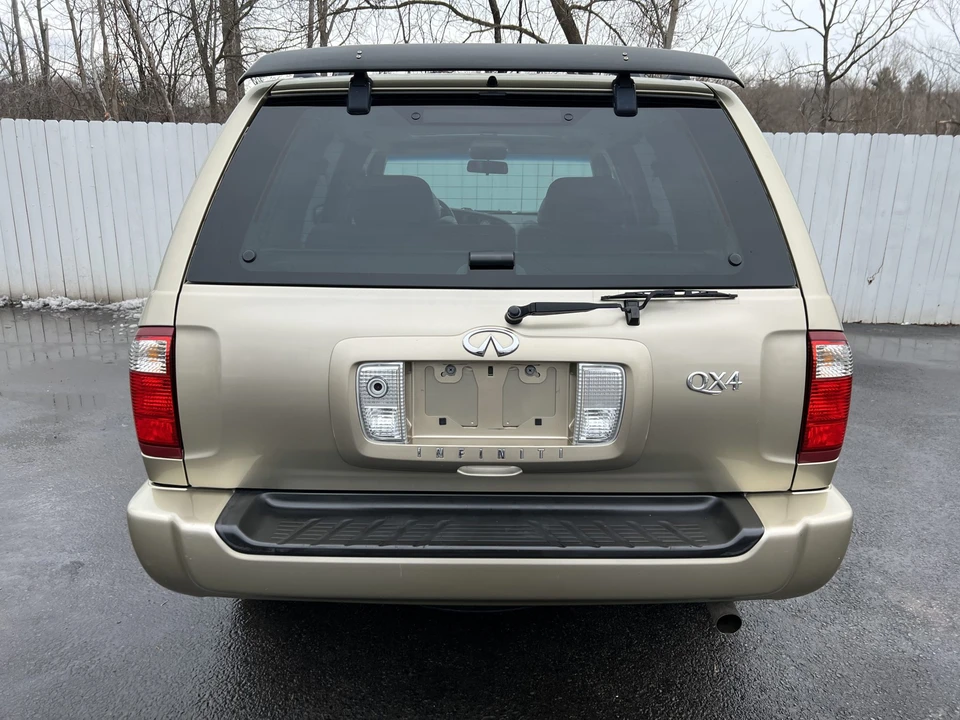 2003 Infiniti QX4 - Image 10 of 31