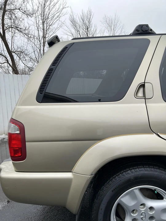 2003 Infiniti QX4 - Image 27 of 31
