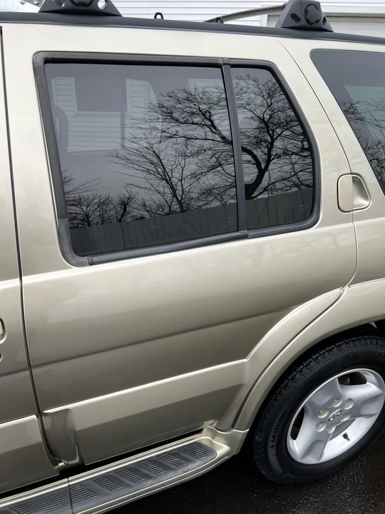 2003 Infiniti QX4 - Image 30 of 31