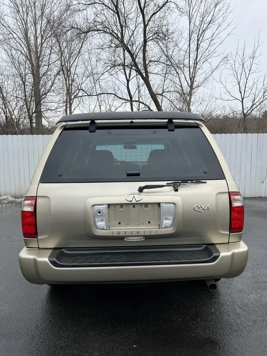 2003 Infiniti QX4 - Image 12 of 31