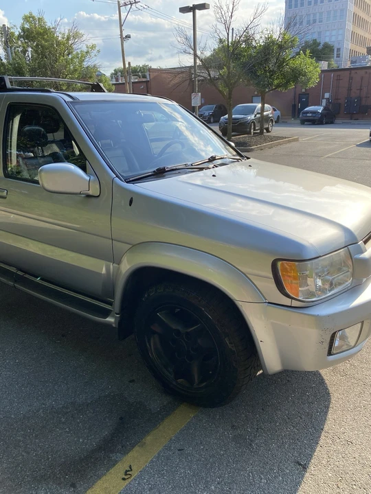 2003 Infiniti QX4 - Image 19 of 24