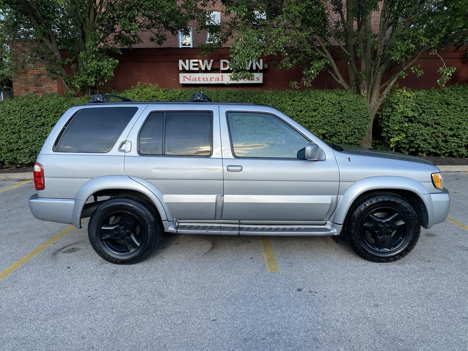 2003 Infiniti QX4 - Image 6 of 24