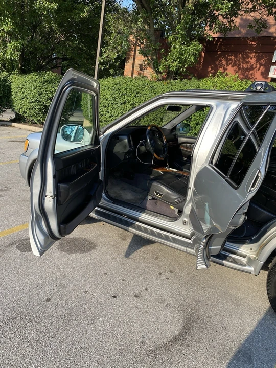 2003 Infiniti QX4 - Image 12 of 24