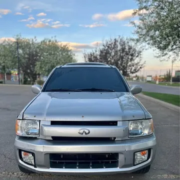 2003 Infiniti QX4